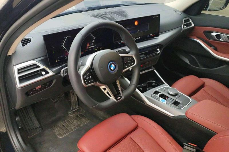 BMW i3, 2025 — фото 7 из 12