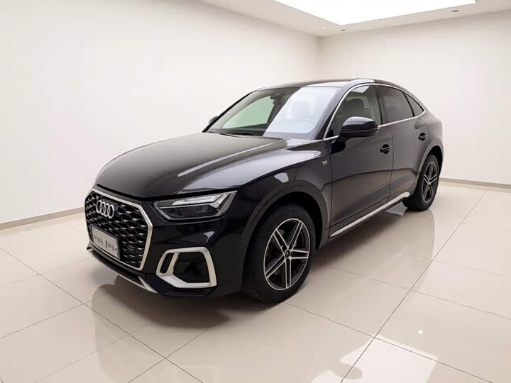 Audi Q5L Sportback, 2022 — купить в Перми под ключ