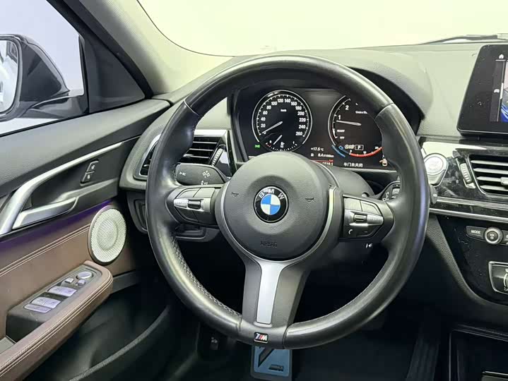 BMW 1 Series, 2022 — фото 8 из 9