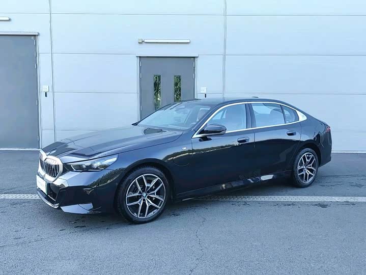 BMW i5, 2025 — купить в Саранске под ключ