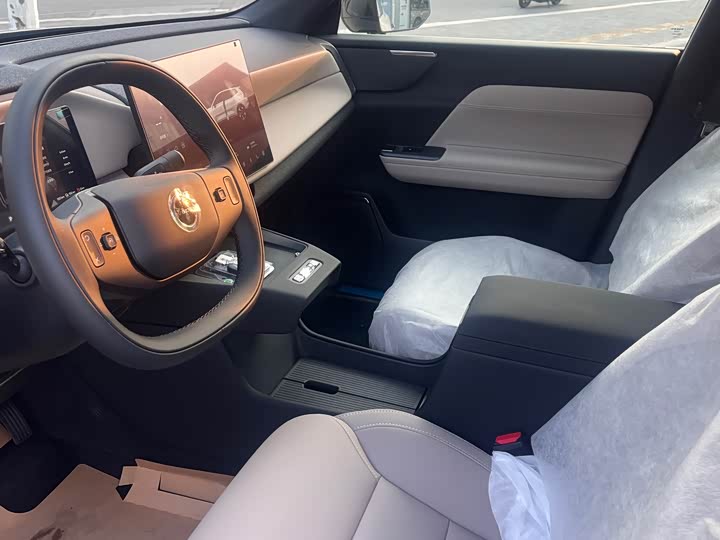 Volvo XC70 Hybrid, 2025 — фото 2 из 5