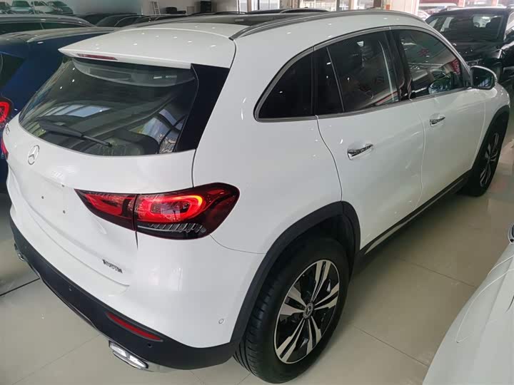 Mercedes-Benz GLA-Class, 2023 — фото 7 из 9