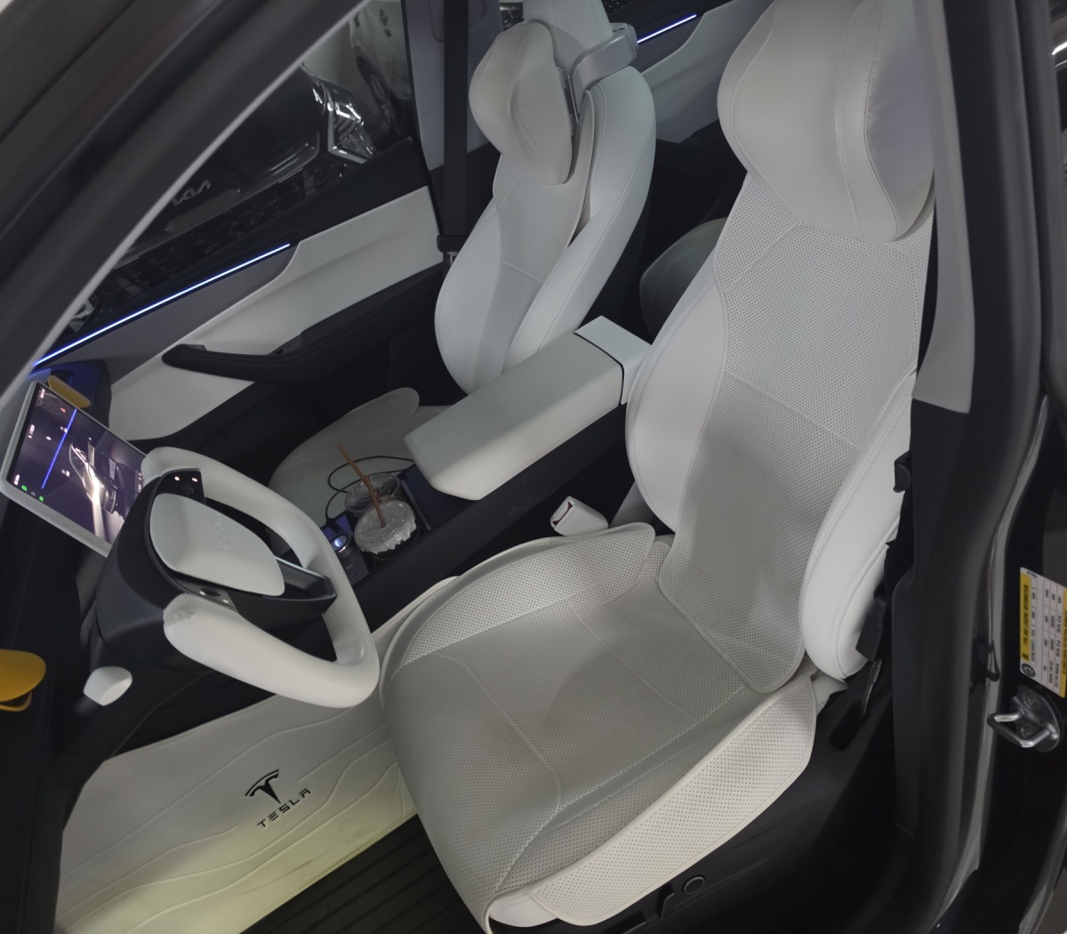 Tesla Model Y, 2025 — фото 6 из 7