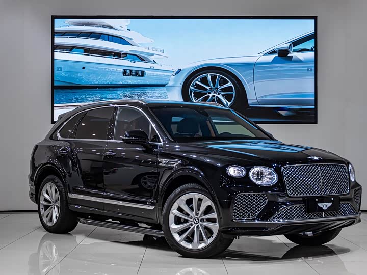 Bentley Bentayga, 2022 — фото 3 из 9