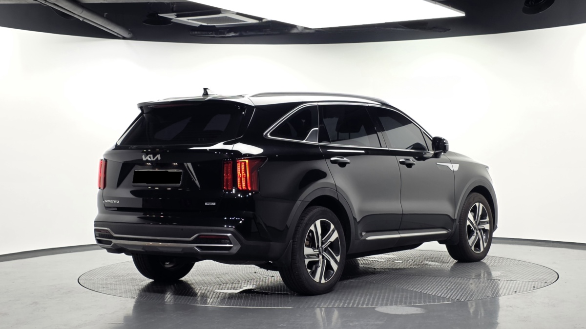 Kia Sorento, 2022 — фото 2 из 12