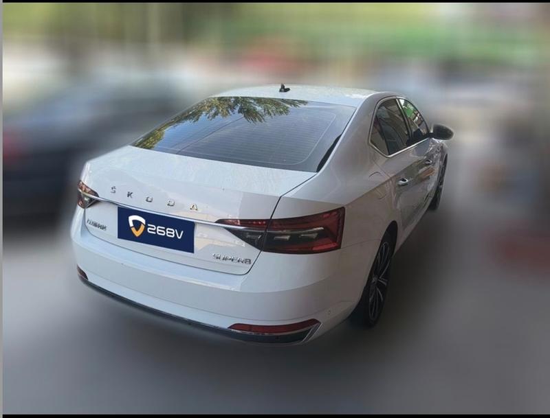 Skoda Superb, 2023 — фото 3 из 10