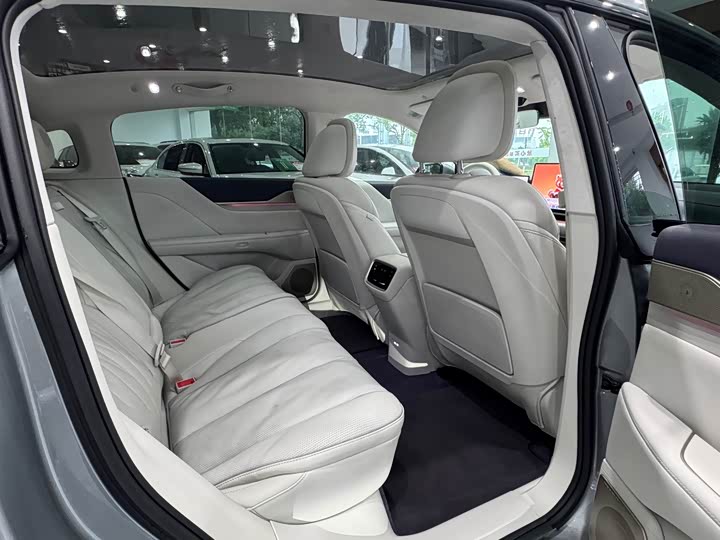 Buick Electra L7, 2025 — фото 6 из 9