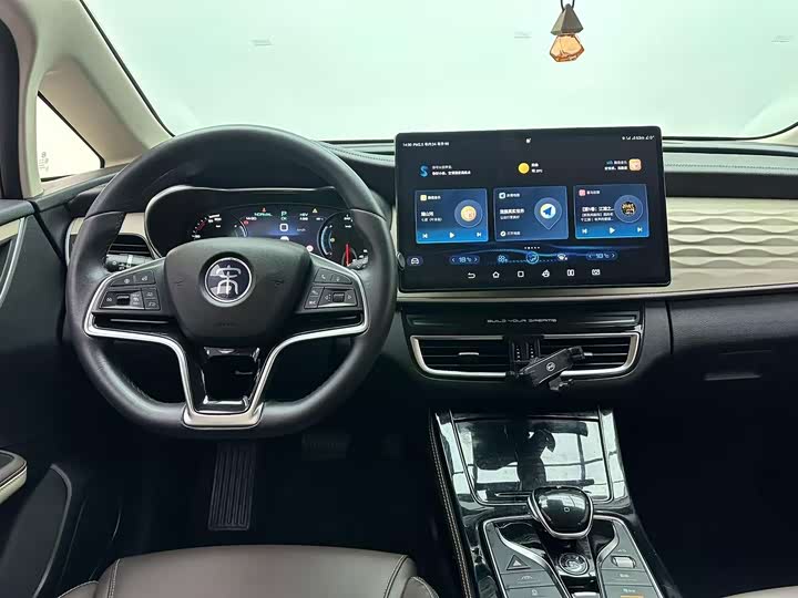 BYD Song Max Hybrid, 2022 — фото 8 из 9