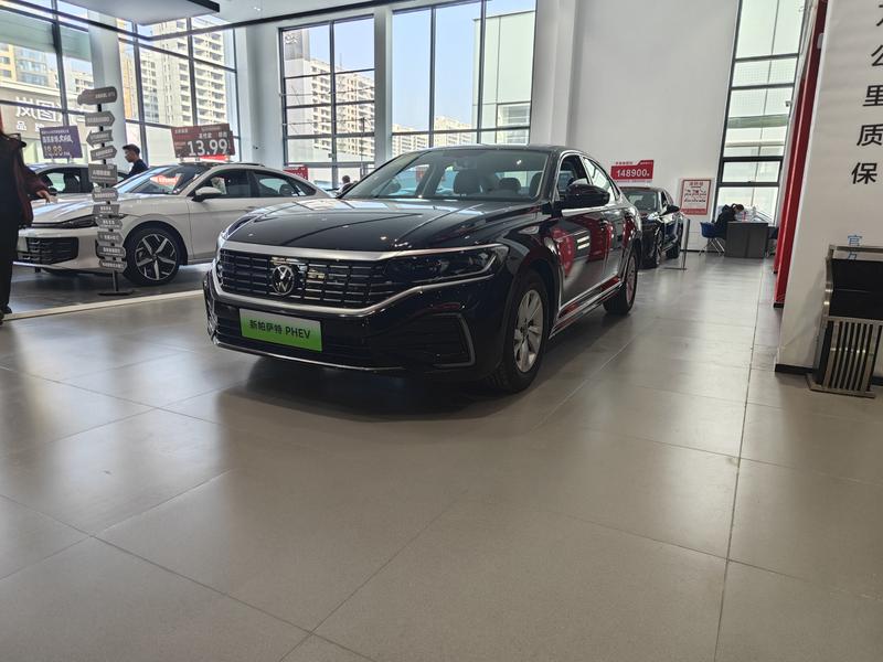 Volkswagen Passat Hybrid, 2025 — купить в Санкт-Петербурге под ключ