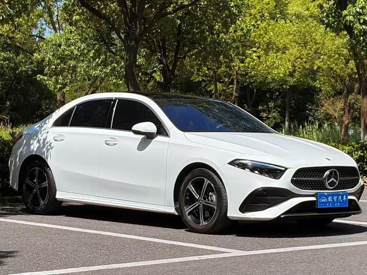 Mercedes-Benz A-Class, 2023 — фото 3 из 9