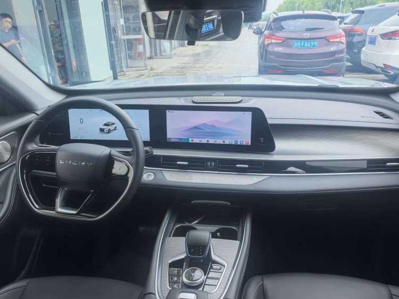 Chery Tiggo 8 Pro Hybrid, 2023 — фото 7 из 10