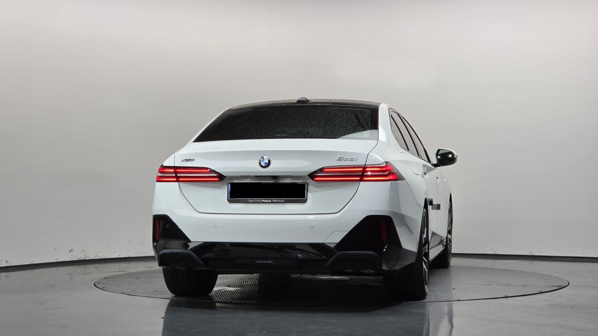 BMW 5 Series, 2025 — фото 4 из 12
