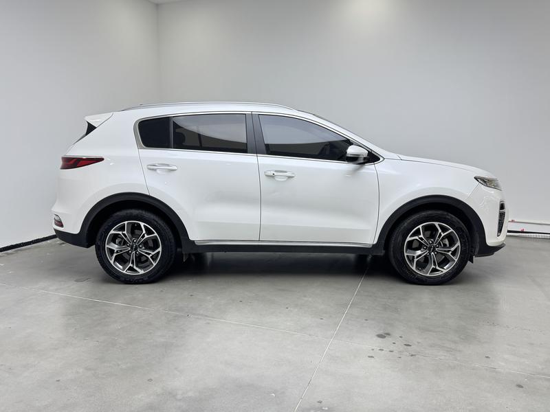 Kia KX5, 2021 — фото 8 из 12