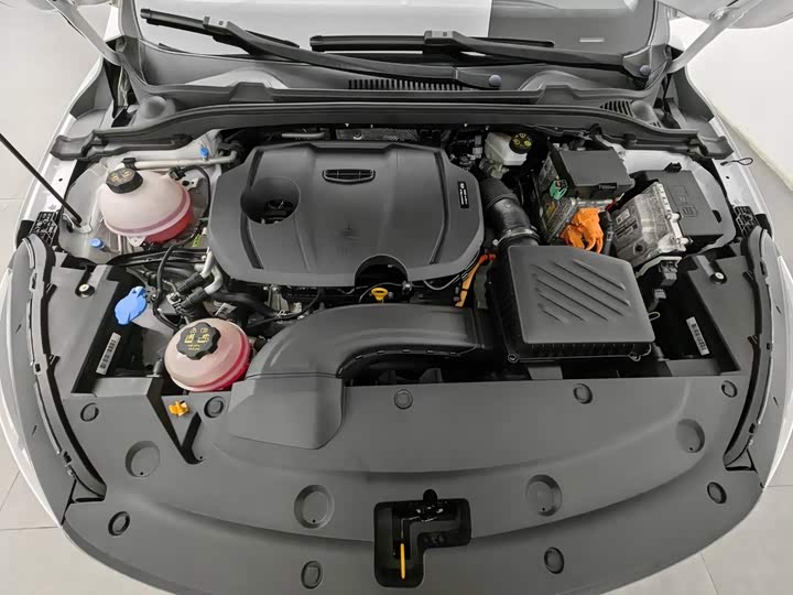 Geely Emgrand L Hi·P Hybrid, 2023 — фото 6 из 9