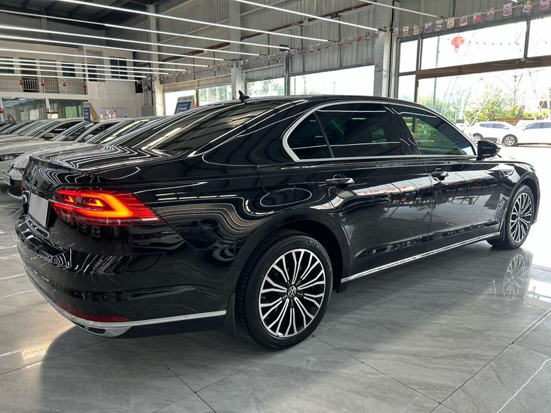 Volkswagen Phideon, 2023 — фото 6 из 11