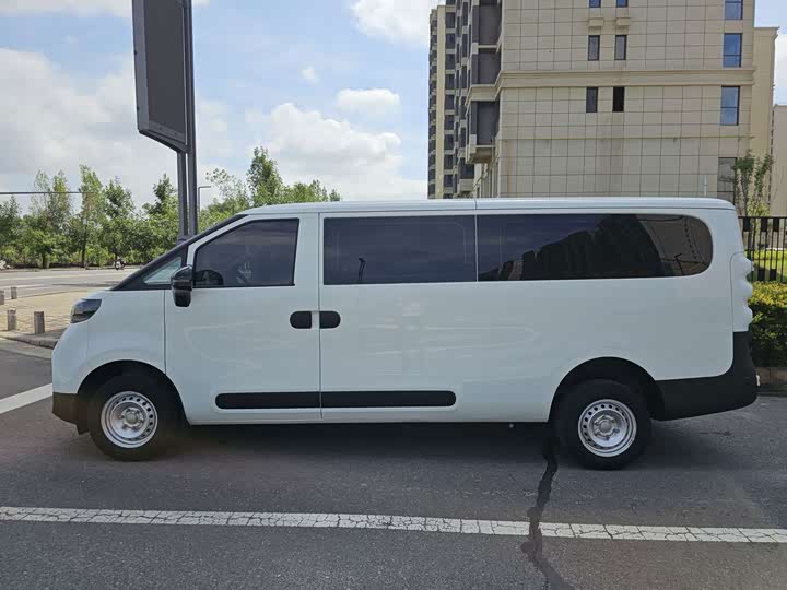 Maxus Dana V1L, 2026 — фото 7 из 9