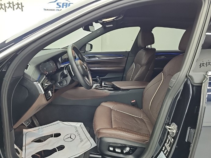 BMW Gran Turismo, 2024 — фото 10 из 12