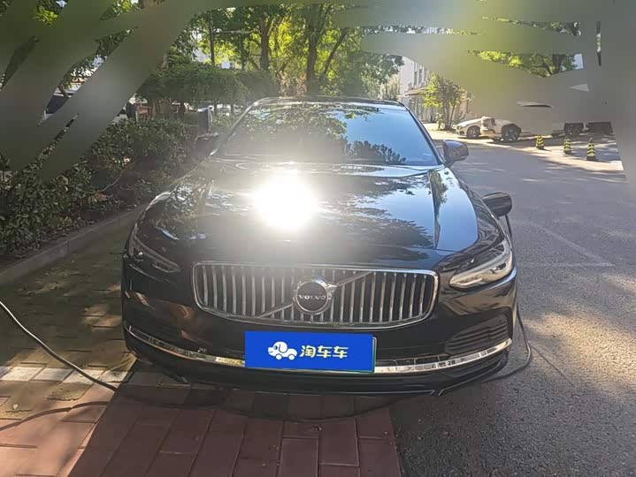 Volvo S90 Hybrid, 2023 — фото 2 из 9