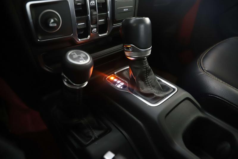 Jeep Wrangler, 2023 — фото 9 из 12