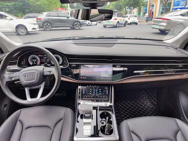 Audi Q7, 2023 — фото 6 из 10