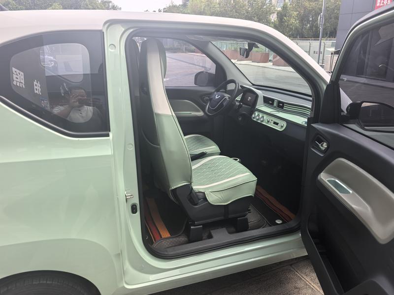 Wuling Mini EV, 2023 — фото 10 из 12