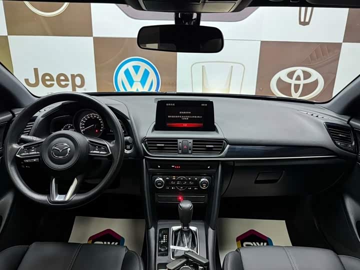 Mazda CX-4, 2023 — фото 9 из 9