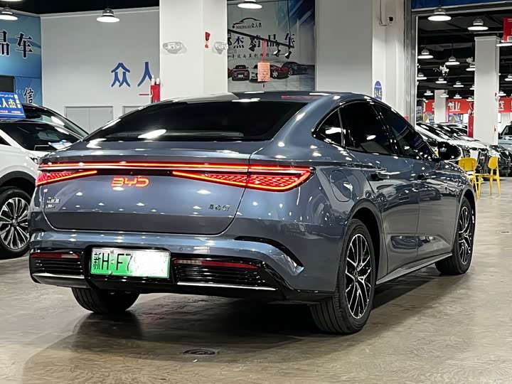 BYD Seal 07 DM-i Hybrid, 2025 — фото 5 из 9