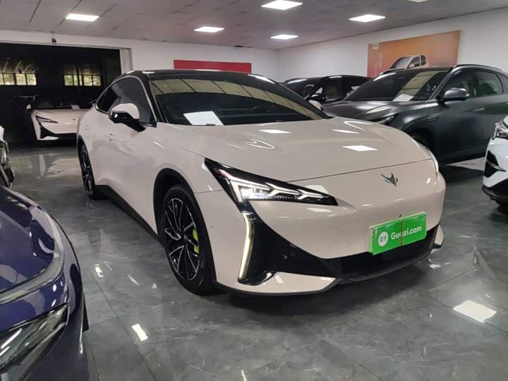 BAIC Arcfox Alpha S5, 2024 — фото 4 из 9