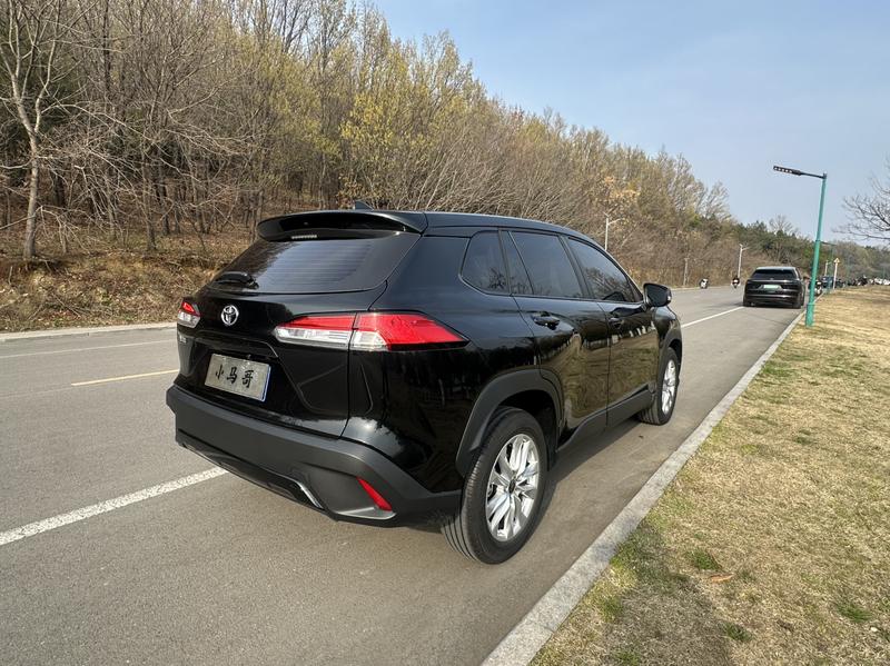 Toyota Corolla Cross, 2024 — фото 6 из 9