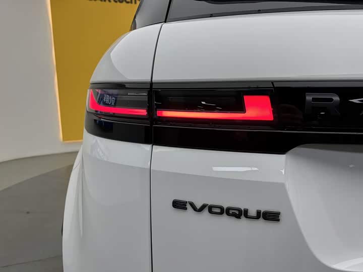 Land Rover Range Rover Evoque L, 2026 — фото 9 из 9