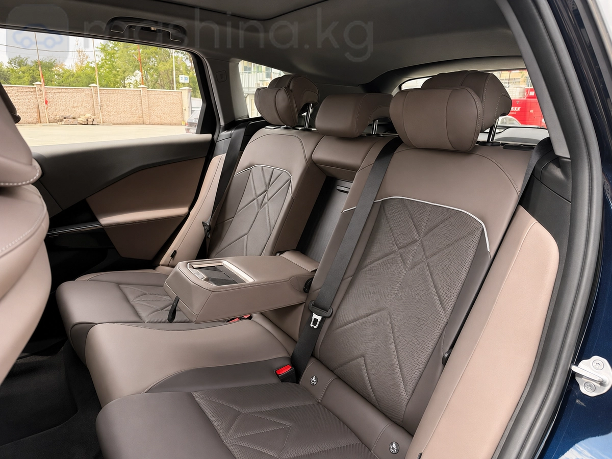 BMW X3, 2025 — фото 10 из 10