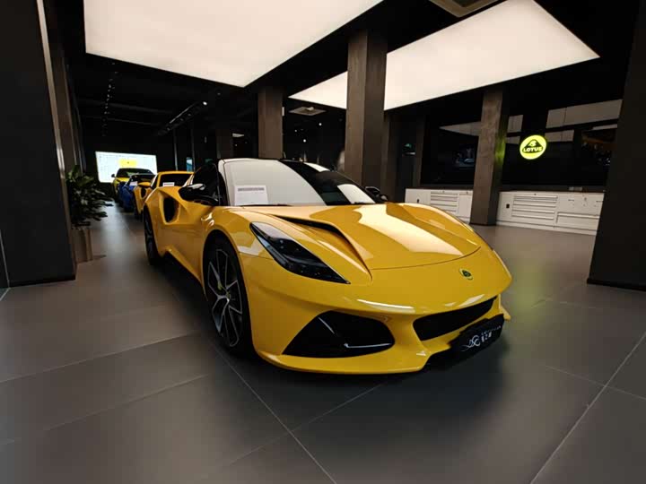 Lotus Emira, 2023 — фото 2 из 9
