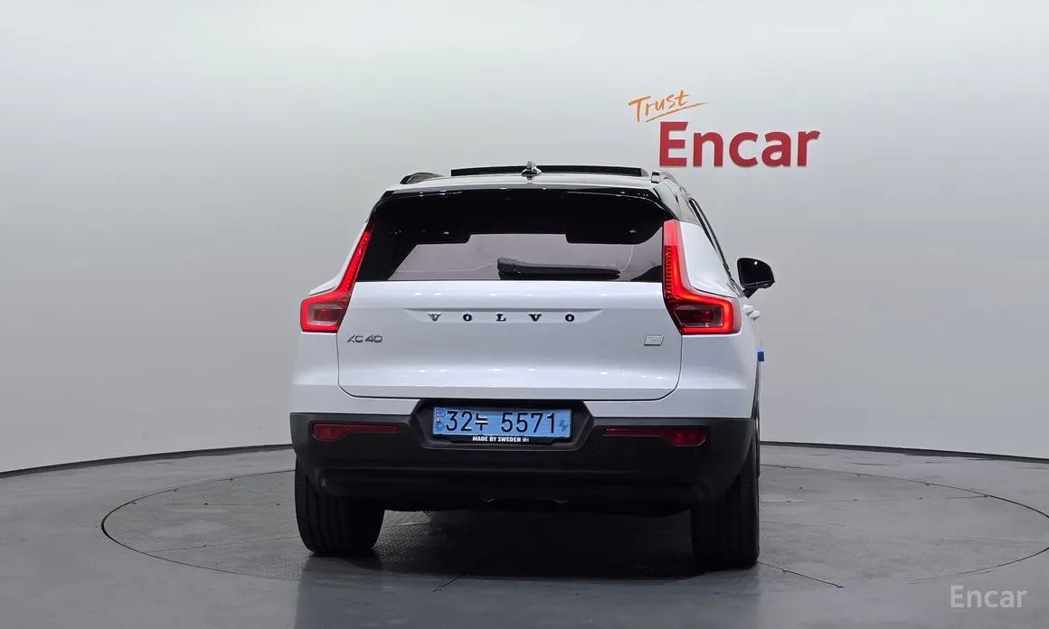 Volvo XC40, 2021 — фото 4 из 12