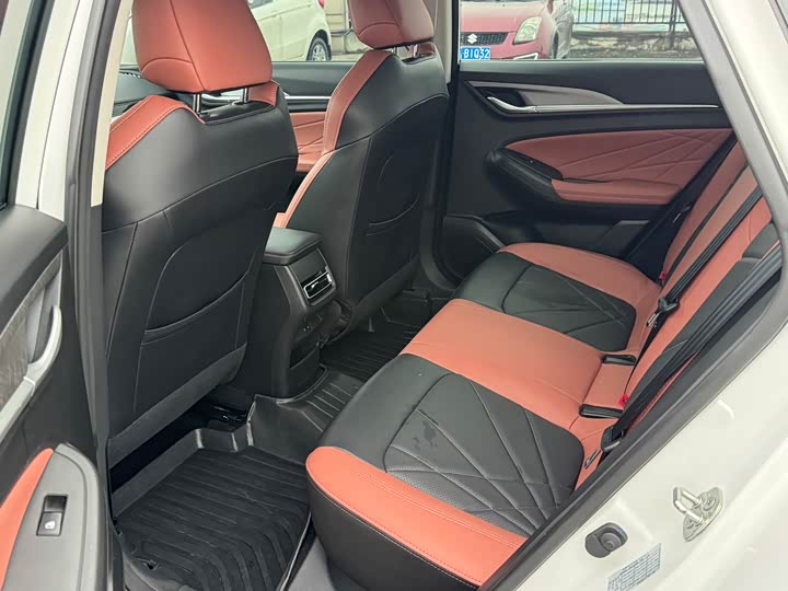 Changan Eado Plus, 2022 — фото 8 из 9
