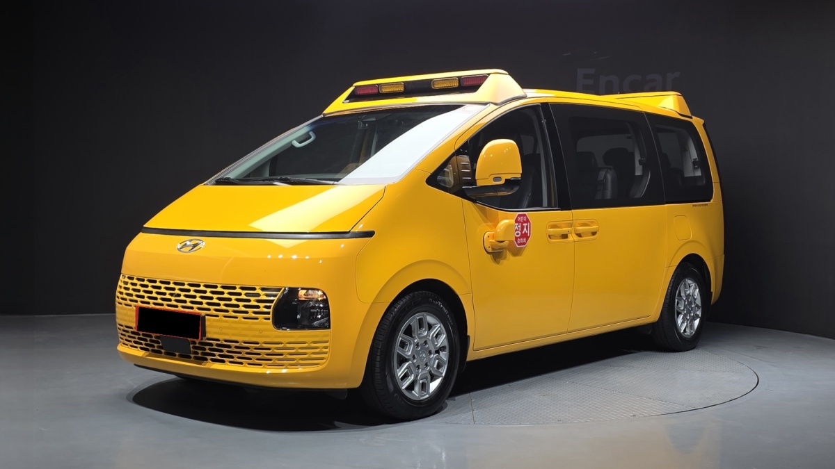 Hyundai Staria, 2023 — купить в Твери под ключ