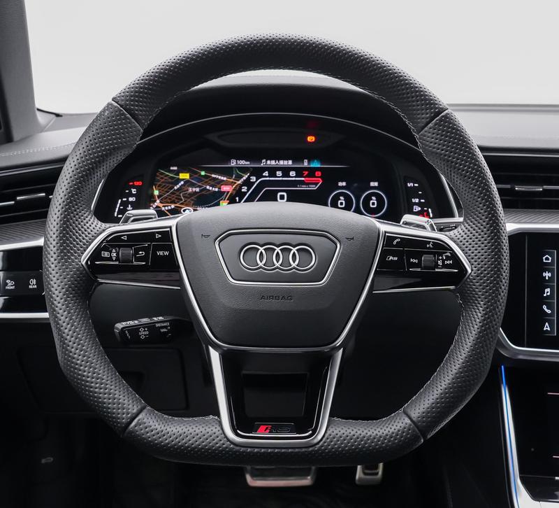 Audi RS 6, 2021 — фото 9 из 12