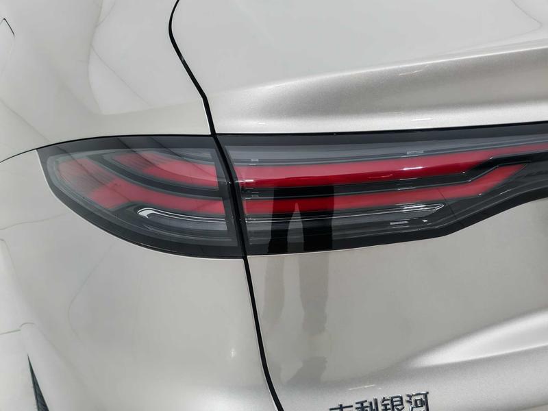 Geely Galaxy Starshine 6, 2026 — фото 10 из 12