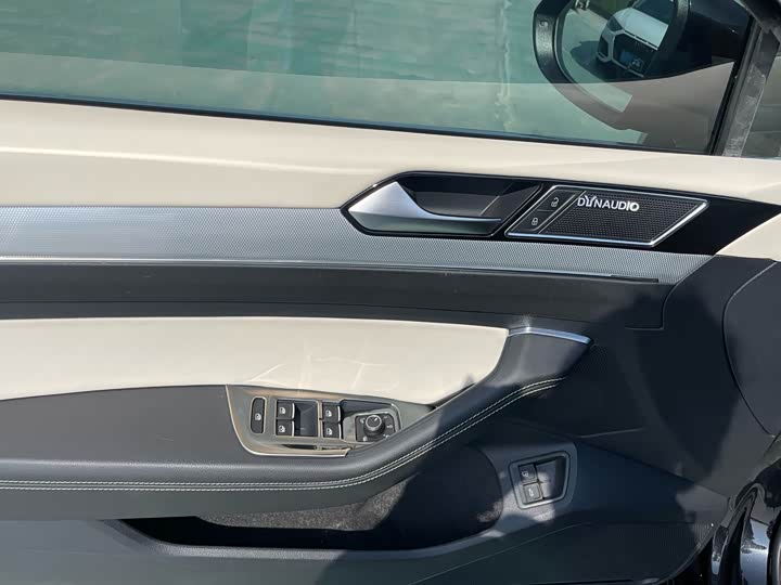 Volkswagen Magotan GTE Hybrid, 2022 — фото 7 из 9