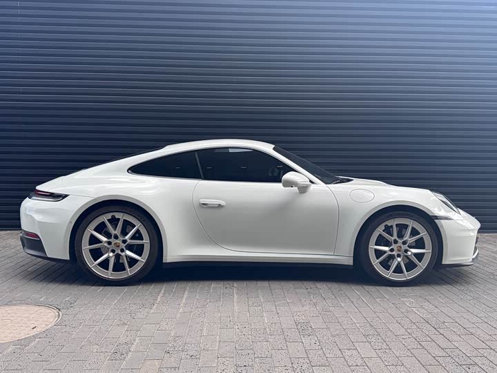 Porsche 911, 2025 — фото 4 из 9