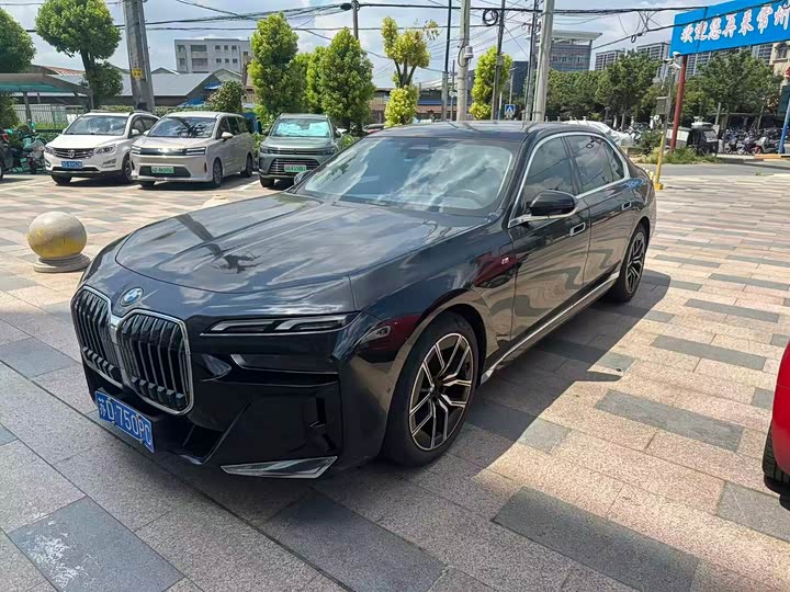 BMW 7 Series, 2023 — купить в Перми под ключ