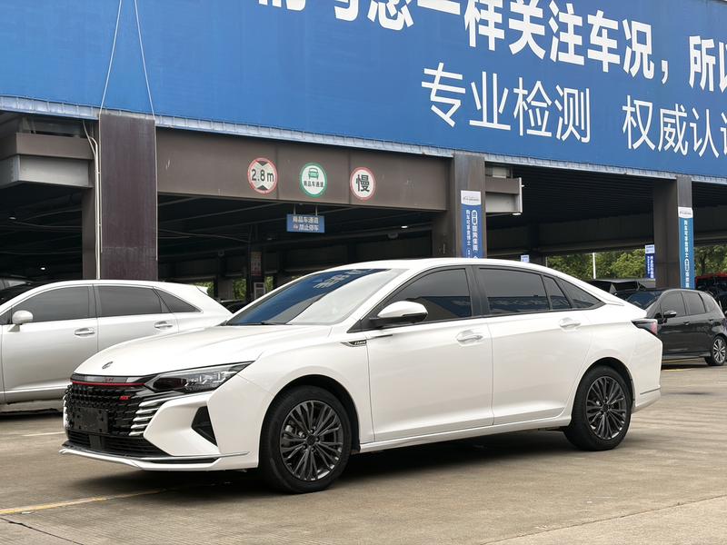 Dongfeng Aeolus Yixuan Max, 2022 — купить в Москве под ключ