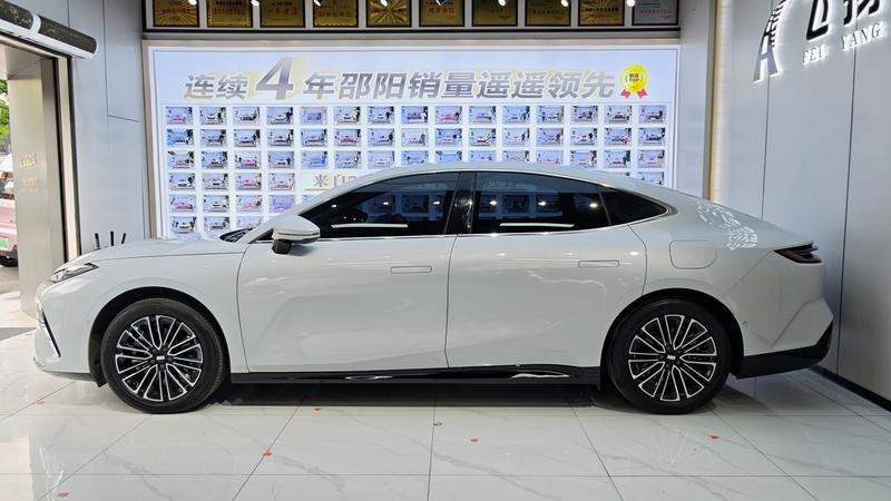 Geely Galaxy Starshine 8 EM-i, 2025 — фото 4 из 11