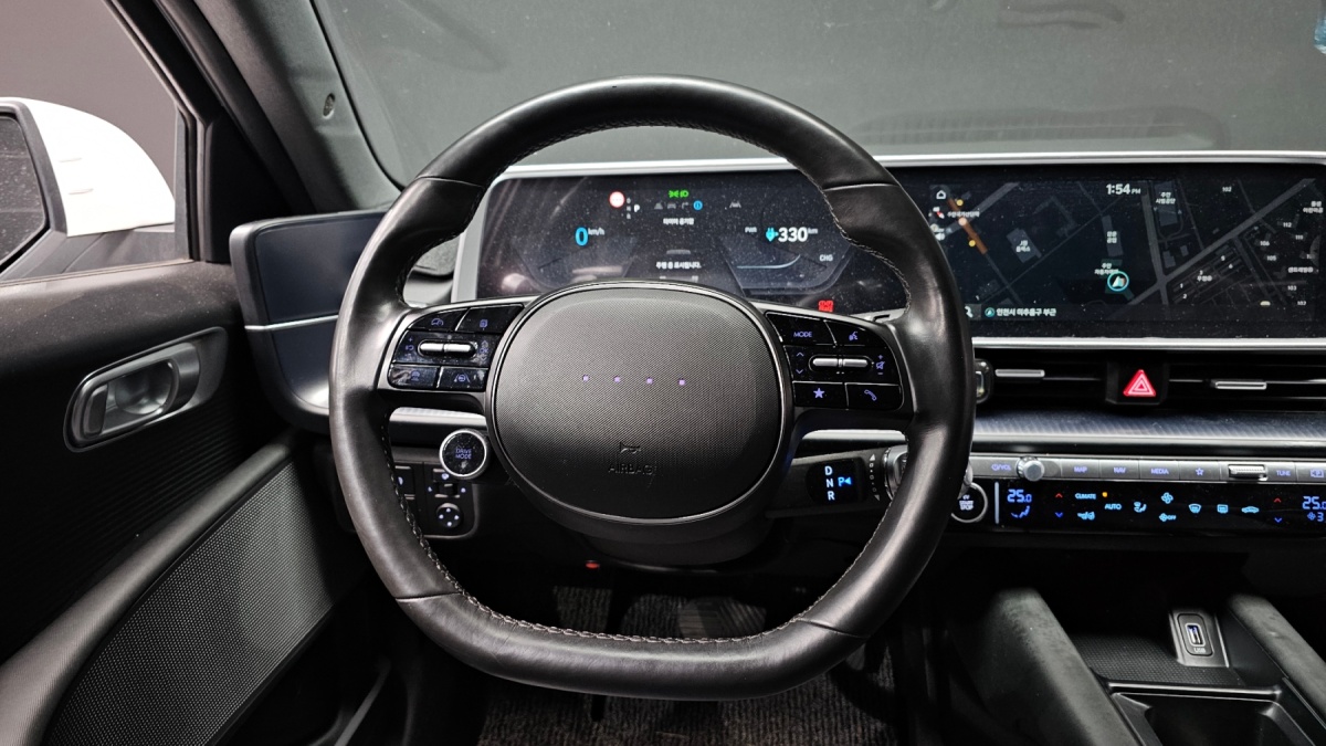 Hyundai Ioniq 6, 2022 — фото 12 из 12