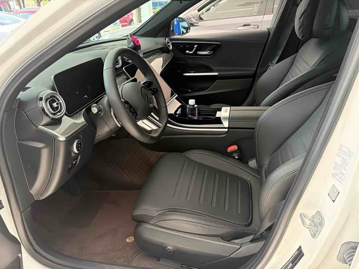 Mercedes-Benz C-Class, 2025 — фото 3 из 9