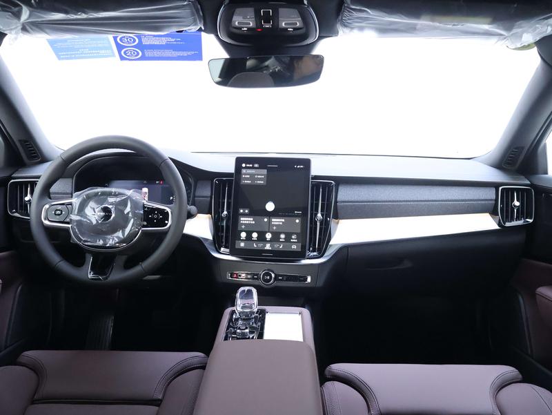 Volvo S90, 2025 — фото 8 из 12