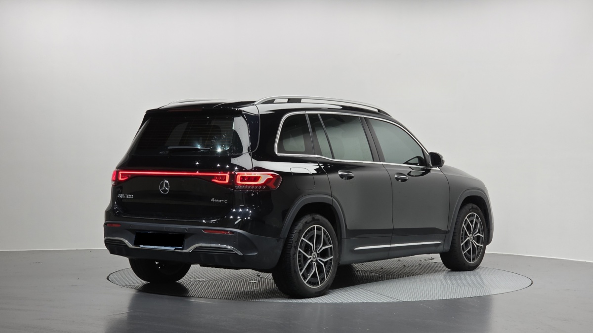 Mercedes-Benz EQB, 2023 — фото 2 из 12