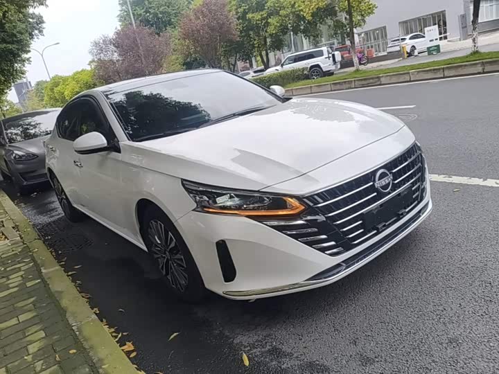 Nissan Teana, 2023 — фото 4 из 9