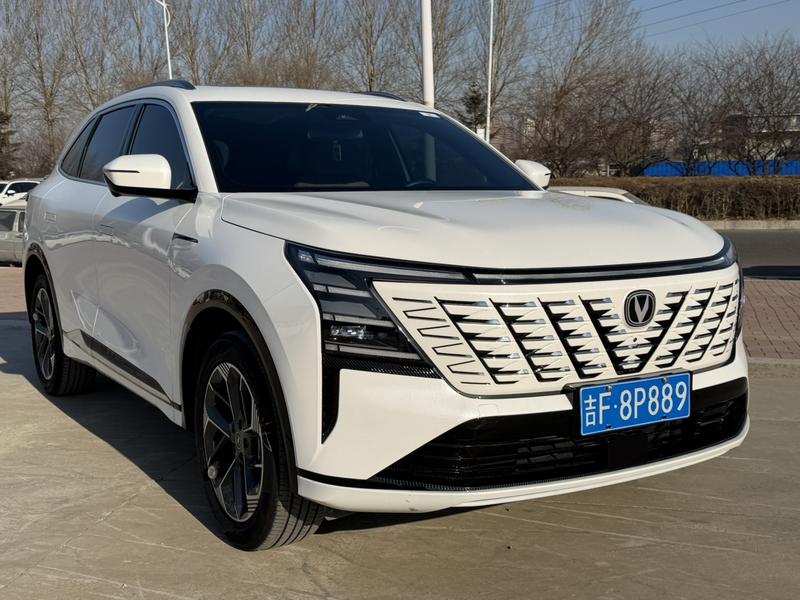 Changan CS75 Plus, 2024 — фото 3 из 12