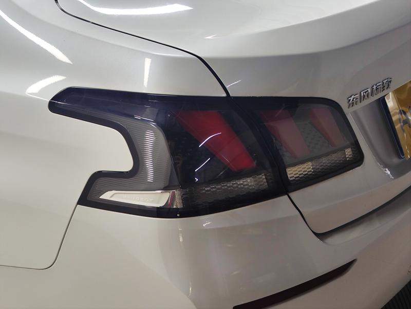 Peugeot 408, 2024 — фото 10 из 12