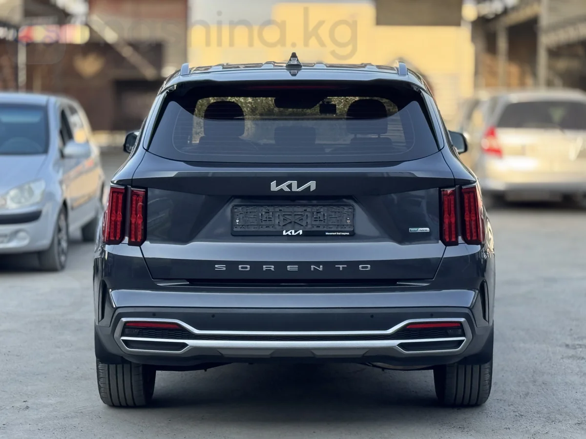 Kia Sorento, 2022 — фото 4 из 12
